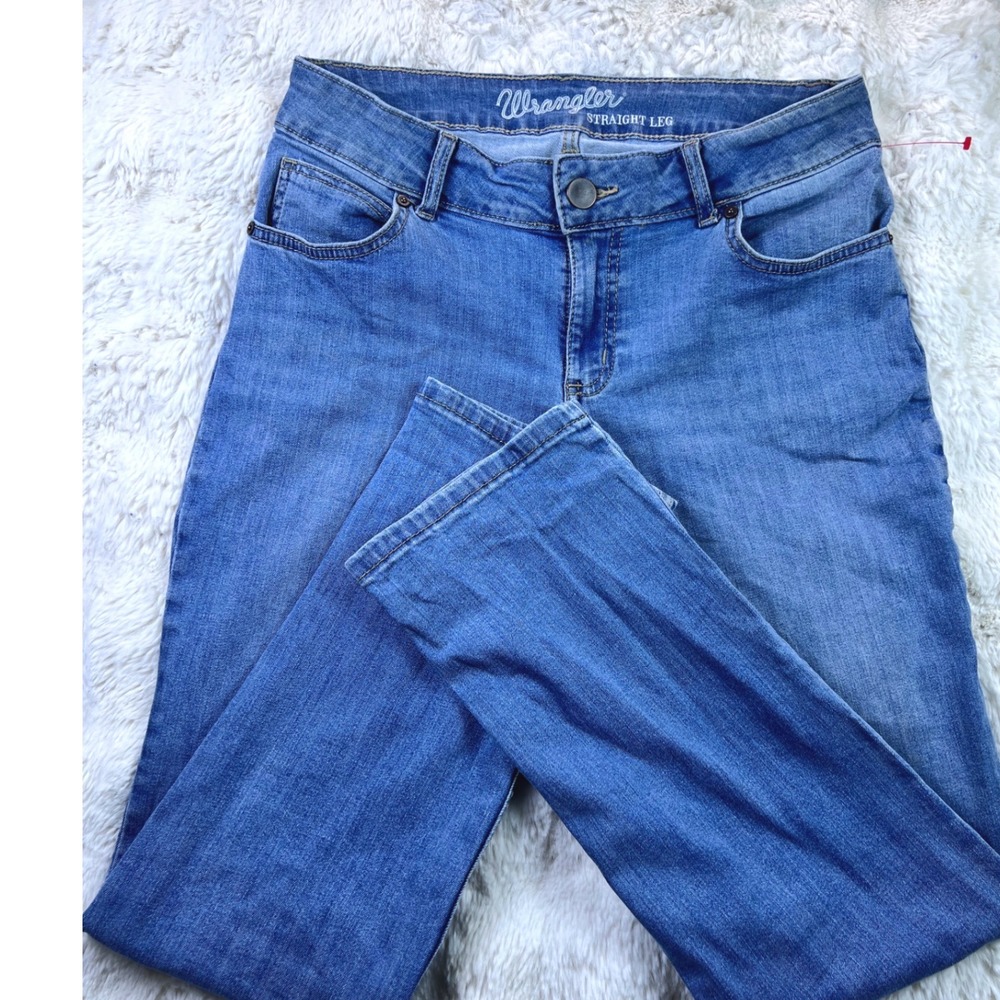 Wrangler Straight Leg Jeans Womens 7/8x30 Medium Wash Blue Denim A42